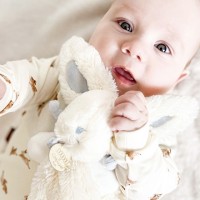 doudou plat lapin bonbon bleu